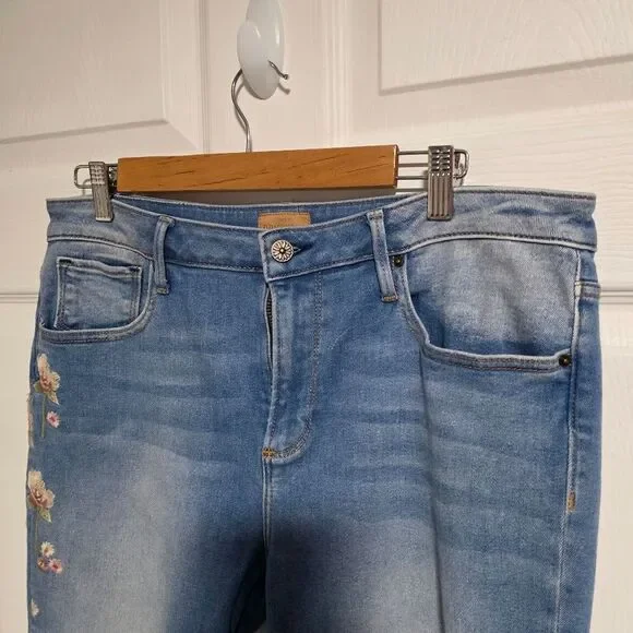 Driftwood Regular Wash Jackie Floral Embroidered High Rise Jeans Size 32 - Picture 6 of 13